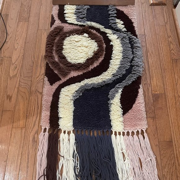 Vintage Large Latch Hook Wall Hanging Decor Rug Shag Funky Abstract Design